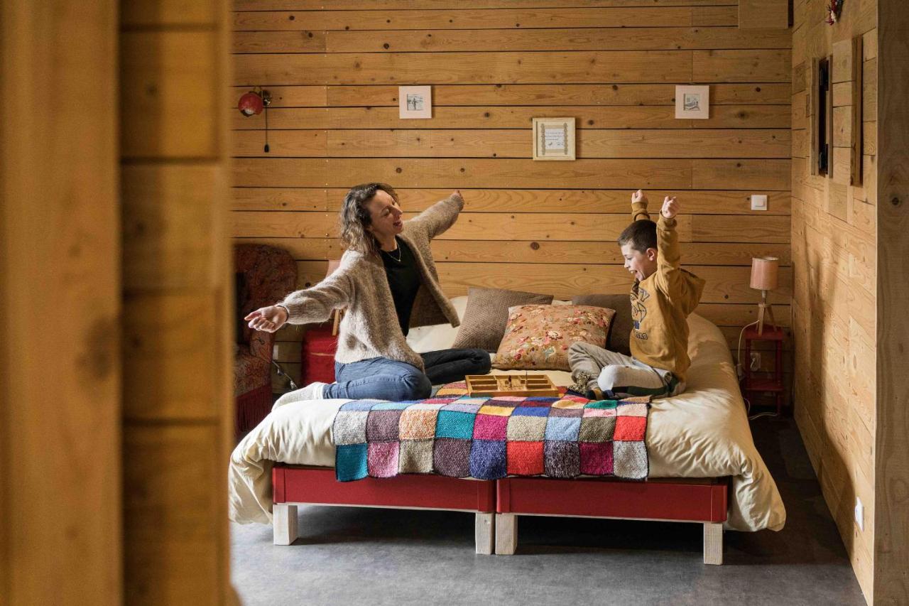 Le Vallon d'Armandine, gîte écologique Auvergne Saint-Hilaire  Extérieur photo