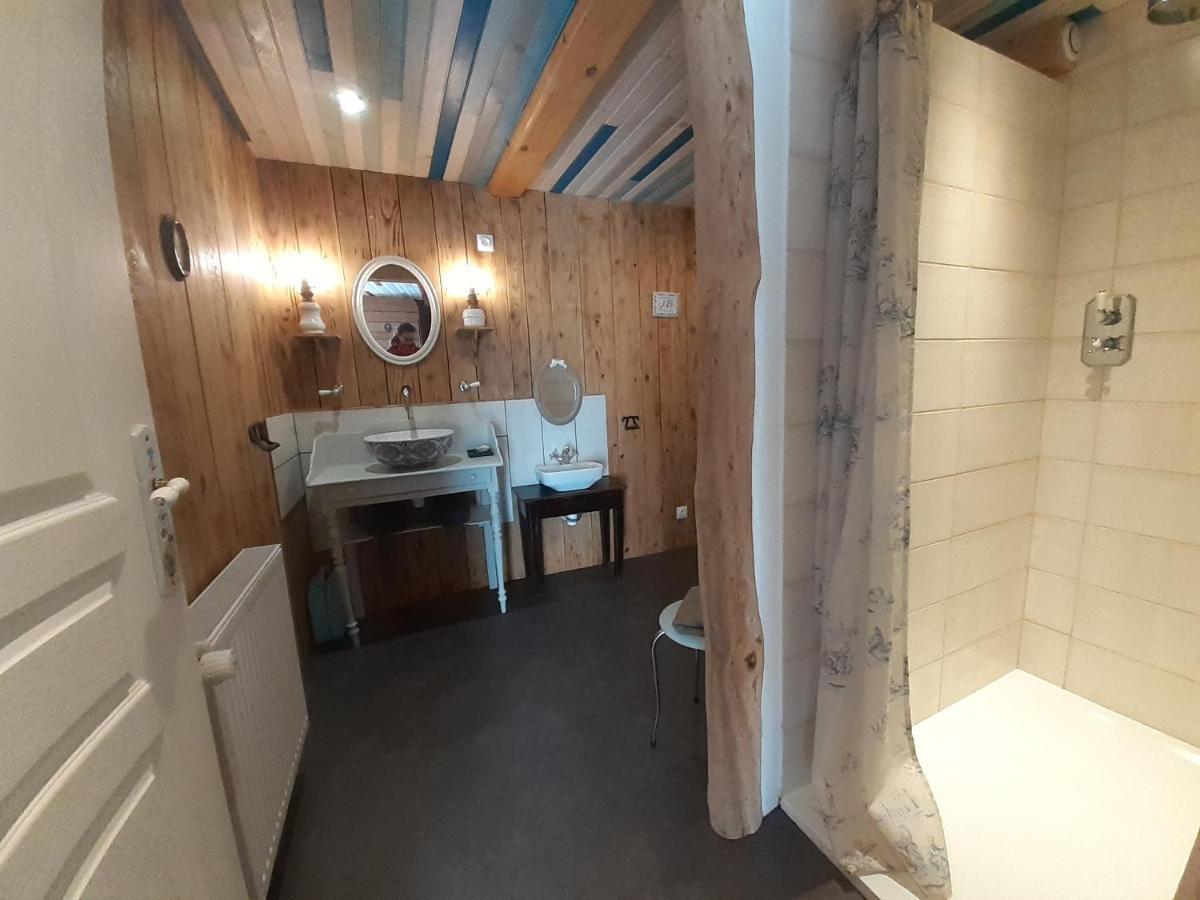 Le Vallon d'Armandine, gîte écologique Auvergne Saint-Hilaire  Extérieur photo